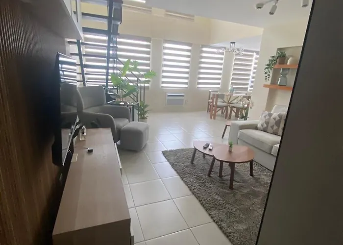 Aparthotel Edsa Heights Unit 3405 Cozy One Bedroom Penthouse Unit 4*