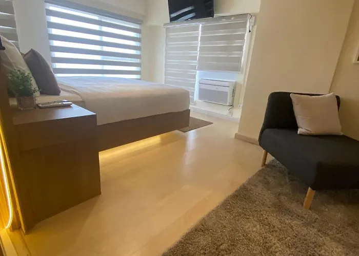 Edsa Heights Unit 3405 Cozy One Bedroom Penthouse Unit